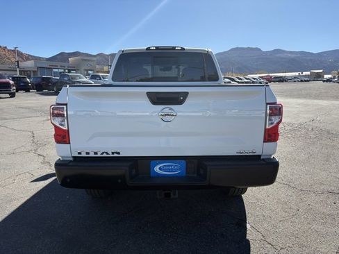 Used 2020 Nissan Titan S w/ S Utility Package image 4