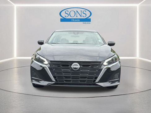 Used 2025 Nissan Altima 2.5 SV FWD image 26
