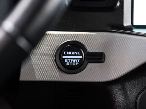 Used 2023 Ford Bronco Badlands AWD/4WD image 18