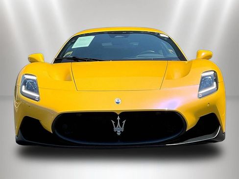 Used 2023 Maserati MC20 Coupe RWD image 2