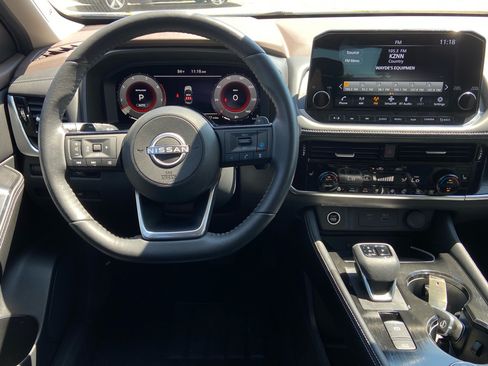 Used 2023 Nissan Rogue Platinum w/ Platinum Premium Package AWD/4WD image 21
