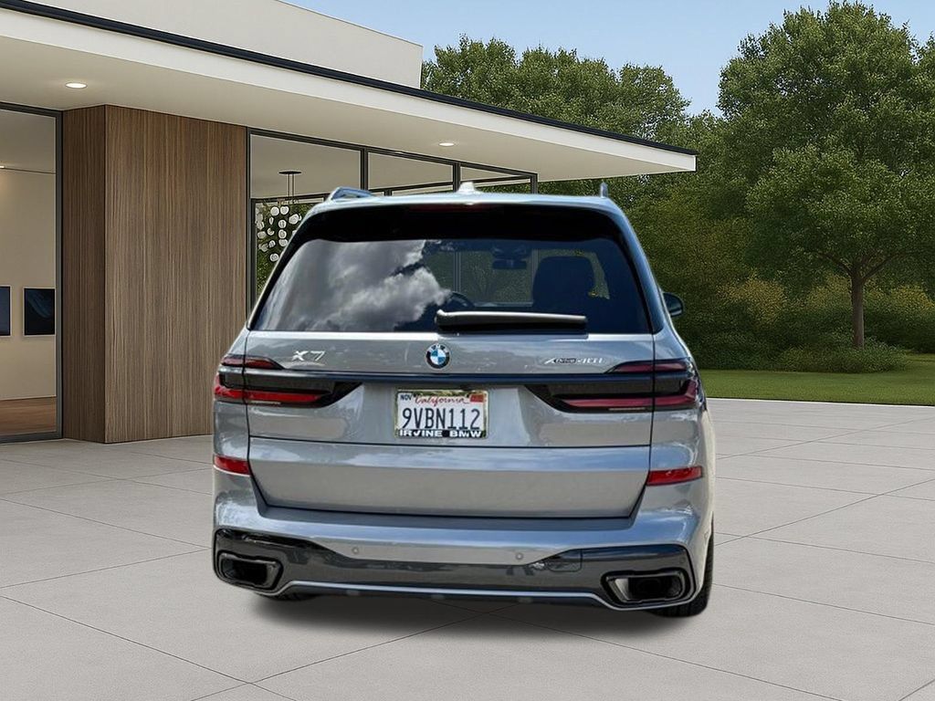 Used 2026 BMW X7 xDrive40i w/ M Sport Package AWD/4WD image 9