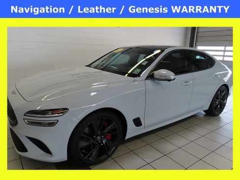 Used 2022 Genesis G70 3.3T RWD image 1