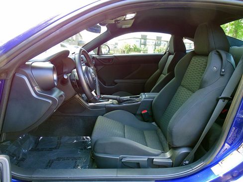 Used 2022 Toyota GR86 w/ ALL Weather Mat Package (TMS) RWD image 26