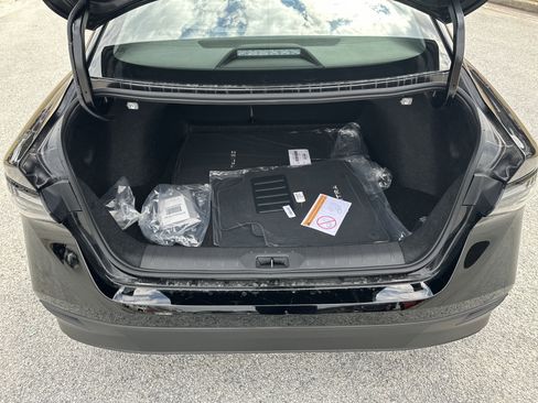 New 2026 Nissan Sentra SL w/ Floor Mat Package image 18