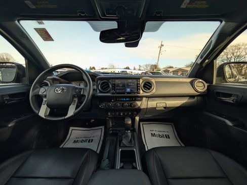 Used 2023 Toyota Tacoma TRD Pro image 2