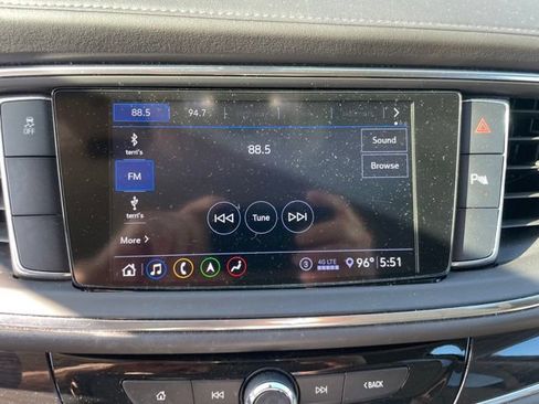 Used 2020 Buick Enclave Essence w/ Sound and Sites Package FWD image 5