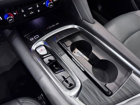 Certified 2023 Buick Enclave Essence w/ Experience Buick Package image 27