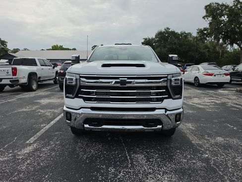 Used 2026 Chevrolet Silverado 3500 LTZ w/ LTZ Plus Package AWD/4WD image 8