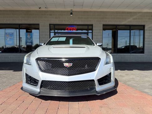 Used 2016 Cadillac CTS V w/ Luxury Package RWD image 25