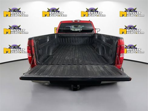 Used 2007 Chevrolet Silverado 2500 LT w/ Snow Plow Prep Package image 25