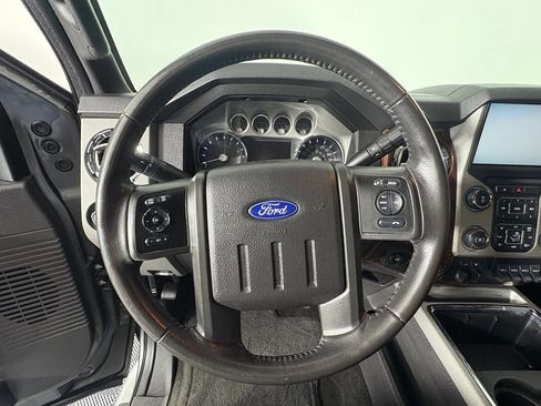 Used 2016 Ford F350 Lariat w/ Lariat Interior Package AWD/4WD image 2