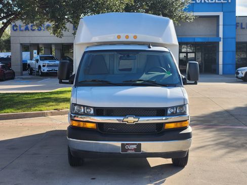 New 2025 Chevrolet Express 3500 w/ Power Convenience Package image 9