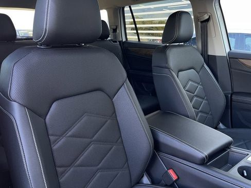 New 2026 Volkswagen Atlas SE image 22