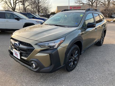 Certified 2025 Subaru Outback Onyx Edition image 3