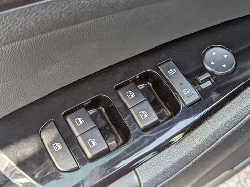 Used 2024 Kia Sportage EX FWD image 18