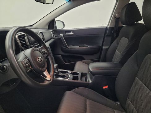 Used 2019 Kia Sportage LX FWD image 17