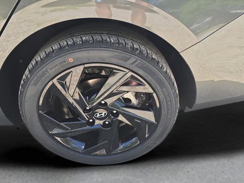 New 2026 Hyundai Elantra Sport FWD image 31