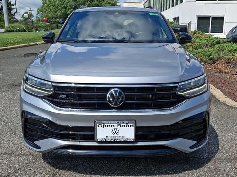 Certified 2024 Volkswagen Tiguan SE R-Line AWD/4WD image 2