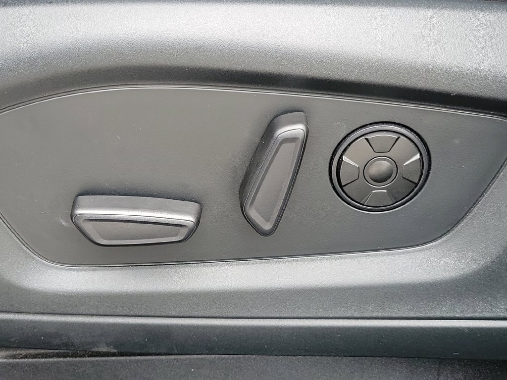 Used 2021 Ford Explorer Platinum AWD/4WD image 28