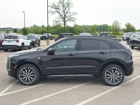 Used 2024 Cadillac XT4 Sport AWD/4WD image 2