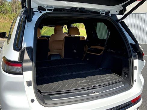 Used 2025 Jeep Grand Cherokee L Summit AWD/4WD image 27