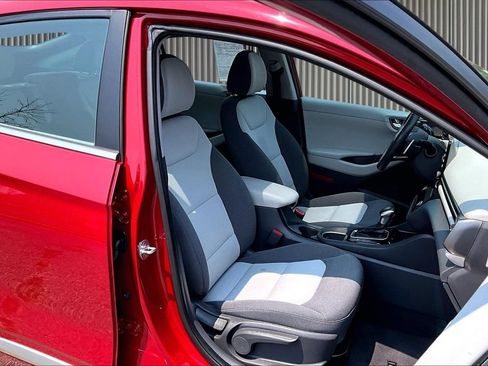 Used 2020 Hyundai Ioniq SEL FWD image 8