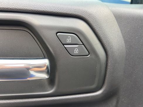 Used 2024 Chevrolet Silverado 1500 Custom image 22