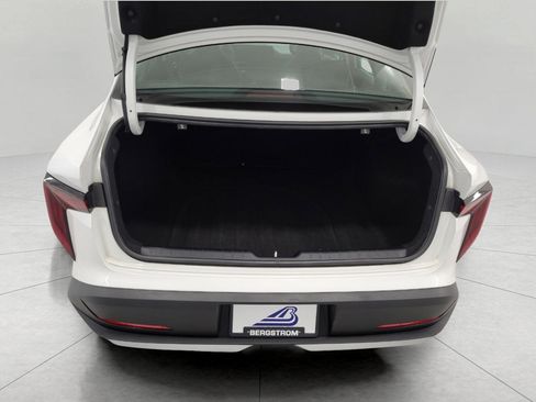 Used 2025 Kia K4 FWD image 16