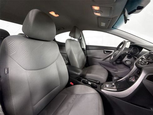 Used 2013 Hyundai Elantra GLS image 32