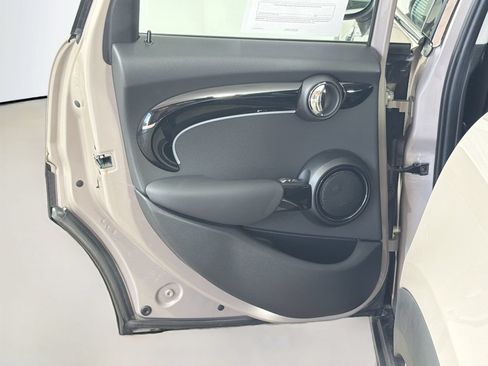 Used 2023 MINI Cooper S FWD image 25