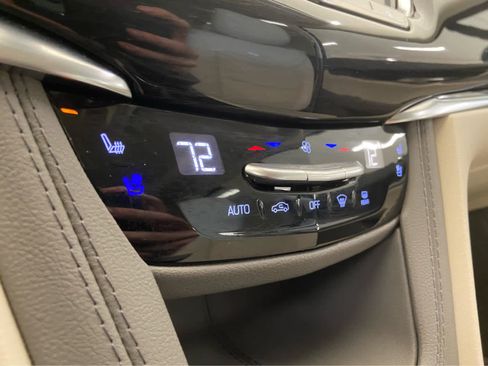 Used 2024 Cadillac XT6 Premium Luxury w/ Technology Package image 44