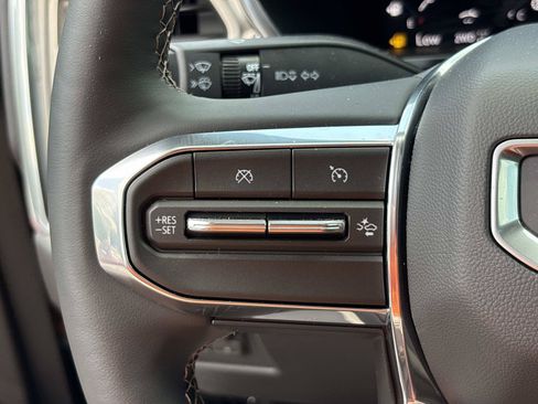 Used 2026 GMC Canyon Denali AWD/4WD image 19