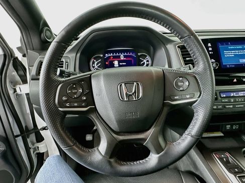 Used 2023 Honda Passport EX-L image 12