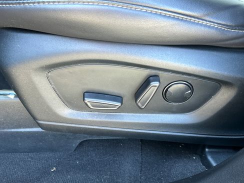Certified 2023 Ford Explorer XLT w/ Equipment Group 202A AWD/4WD image 11