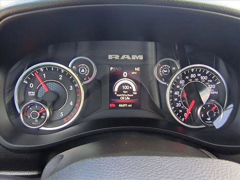 Used 2024 RAM 3500 Big Horn image 10