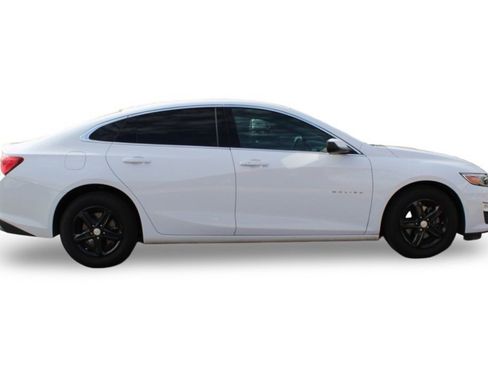 Used 2023 Chevrolet Malibu LT image 4