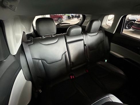 Used 2022 Jeep Compass Limited image 29