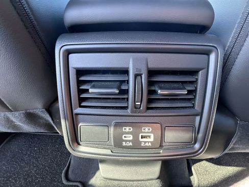 Certified 2025 Subaru Forester Premium w/ Convenience Package #2 image 21