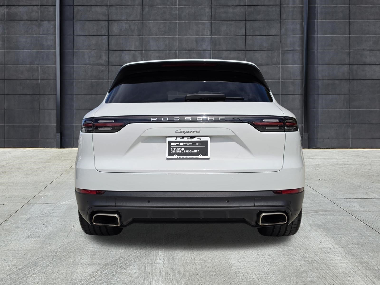 Used 2023 Porsche Cayenne AWD/4WD image 10