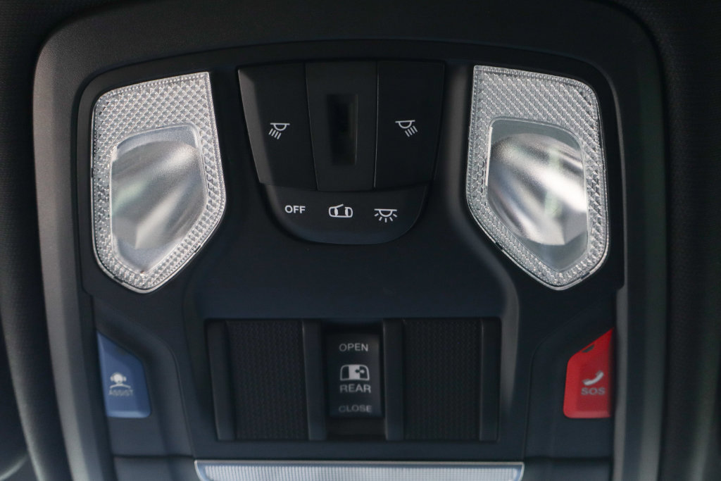 Used 2021 RAM 2500 Big Horn w/ Level 2 Equipment Group AWD/4WD image 29