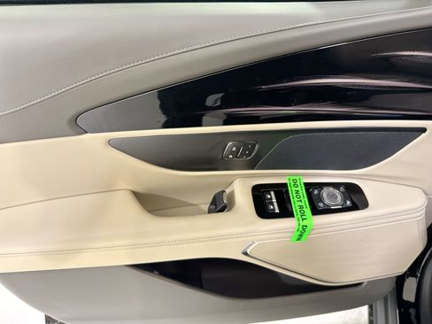 New 2026 Lincoln Nautilus Premier image 12