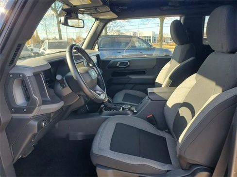 Used 2022 Ford Bronco Big Bend w/ Sasquatch Package image 11