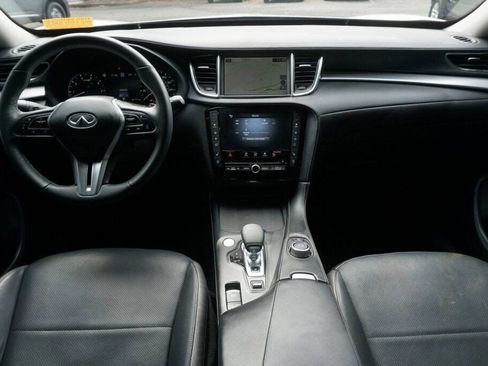 Used 2022 INFINITI QX50 Essential image 17