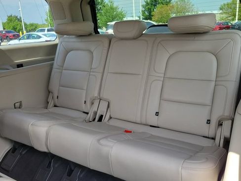 Used 2018 Lincoln Navigator Reserve w/ Technology Package AWD/4WD image 30