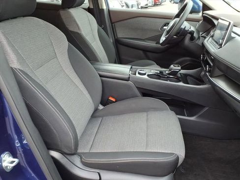 Certified 2023 Nissan Rogue SV image 18