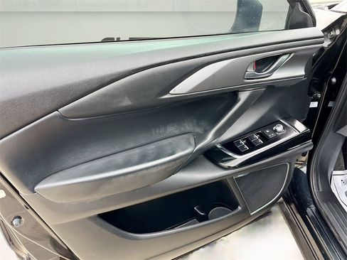 Used 2021 MAZDA CX-9 Touring w/ Touring Premium Package image 17