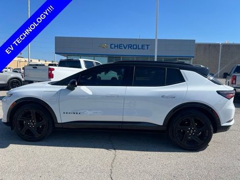 Used 2024 Chevrolet Equinox EV RS FWD image 6