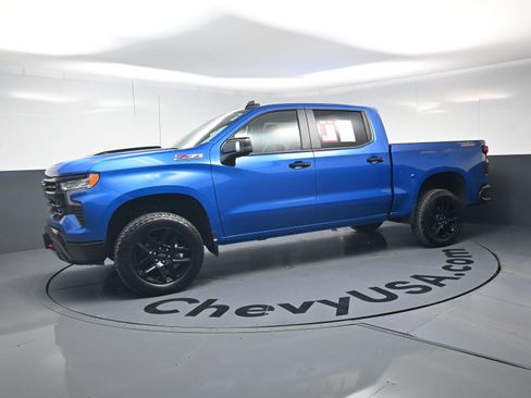 Used 2022 Chevrolet Silverado 1500 LT Trail Boss w/ LT Trail Boss Premium Package image 6