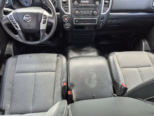 Used 2018 Nissan Titan S AWD/4WD image 18